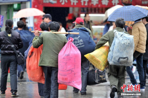 聚焦春节&ldquo;恐归族&rdquo;：近乡情怯，恐惧何来？(图)